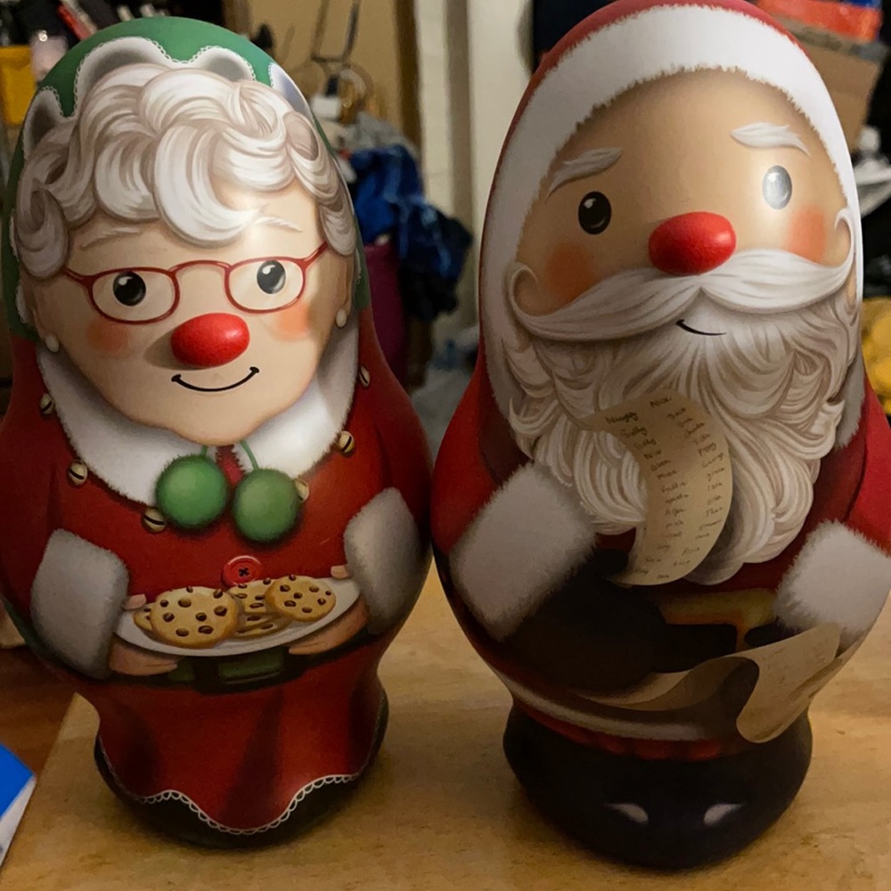 SANTA AND MRS CLAUS CONTAINERS FOR CANDY